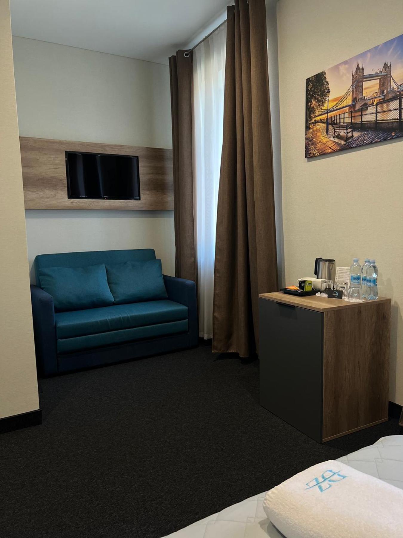 Hotel Dozari Korostyshiv Esterno foto