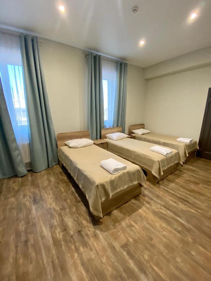 Hotel Dozari Korostyshiv Esterno foto